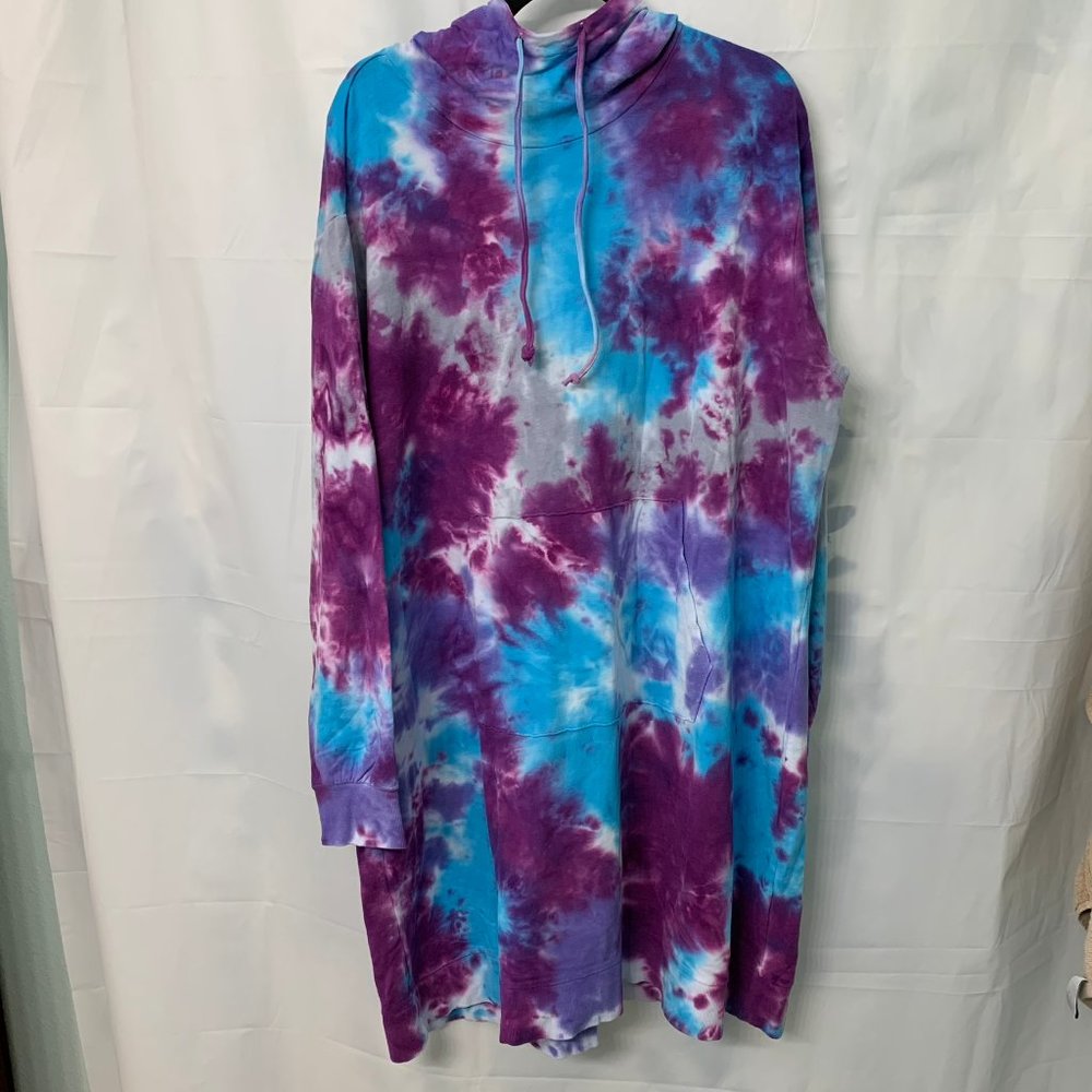 Torrid Oversized Tunic Sweatshirt w/ Hood and pocket